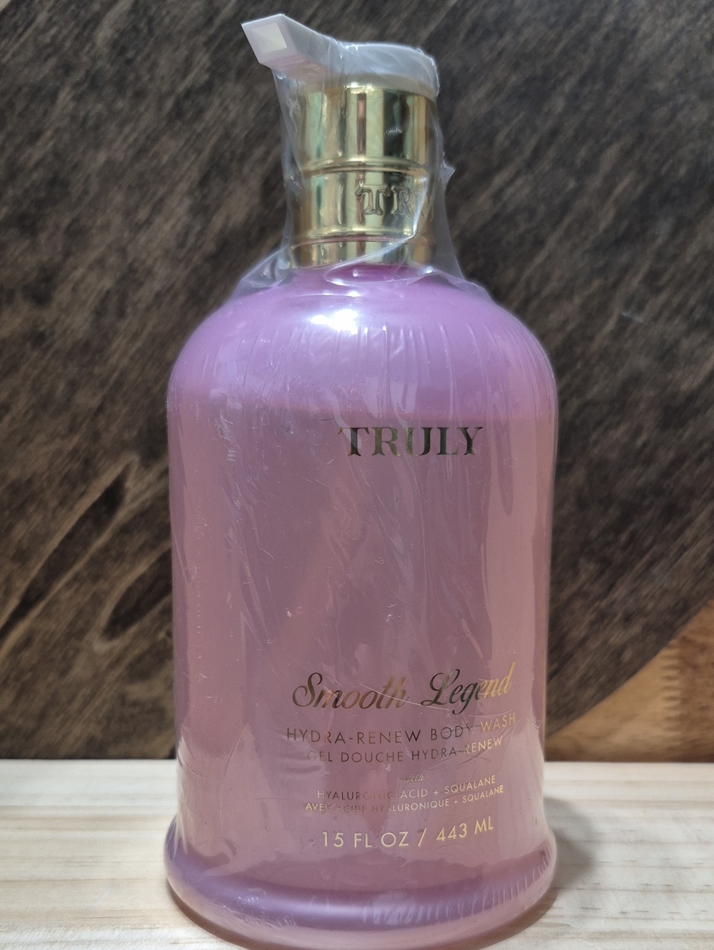 TRULY Smooth Legend Hydra-Renew Body Wash — Pink with Gold Pump